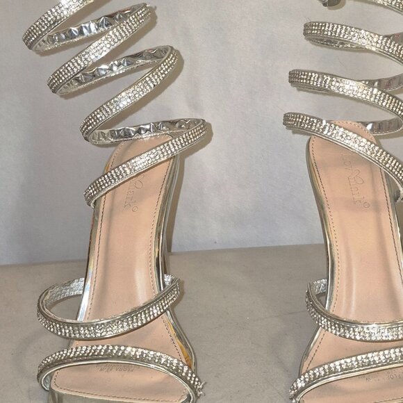 Lov Mark Spiral leg wrap 4" heels, silver and rhinestone in size 6.5 - Picture 7 of 16